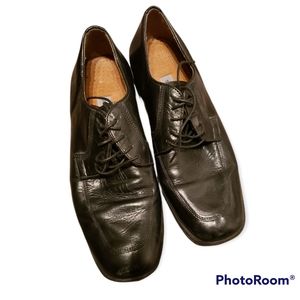 Stacy Adams dress shoe